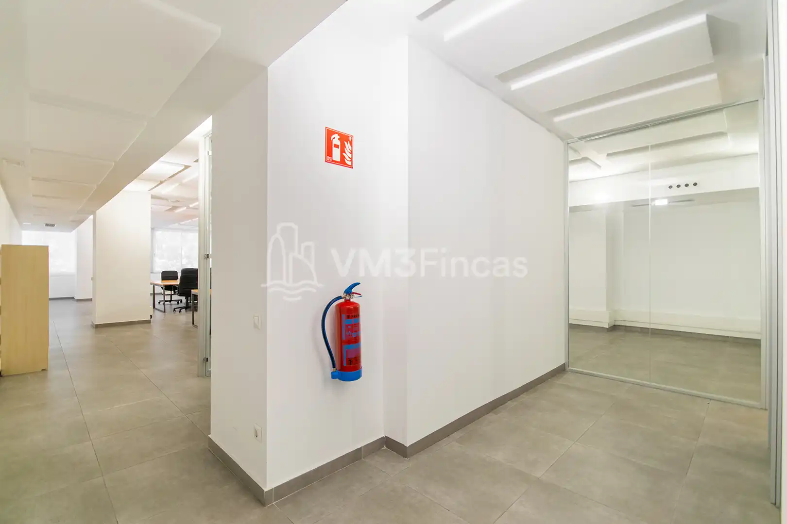 Büro zur Miete in Barcelona mit Klimaanlage, Heizung und Möbliert