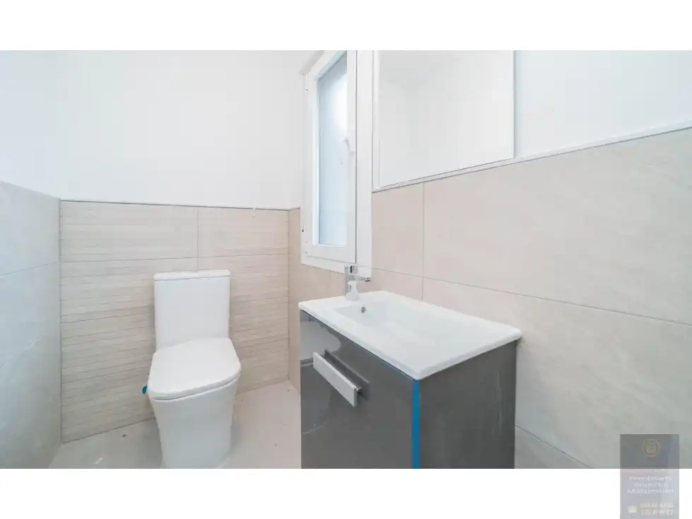 Bathroom of Houses for sale in Valmojado