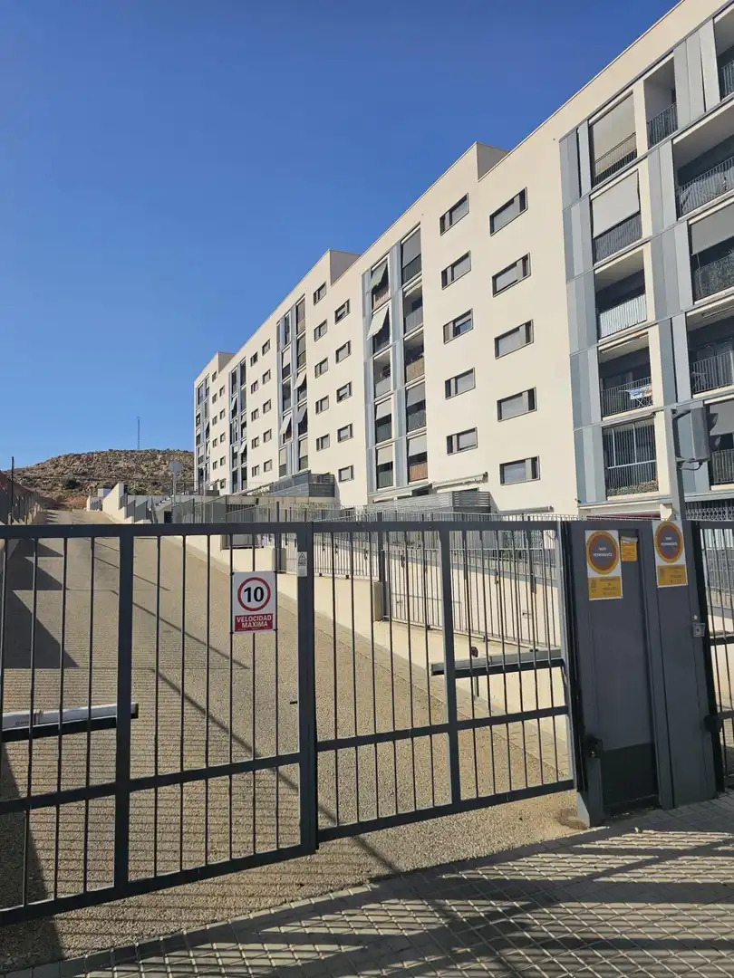 Flat for sale in Calle HOLANDA, Crevillent