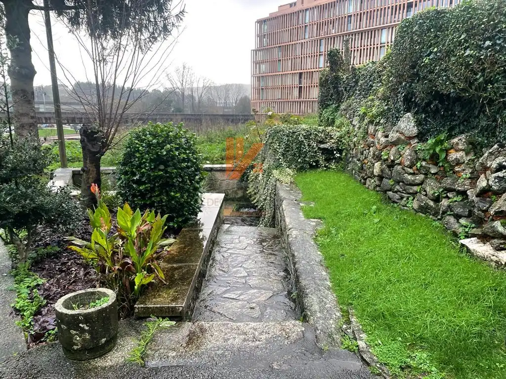 Garden of Buildings for sale in Santiago de Compostela 