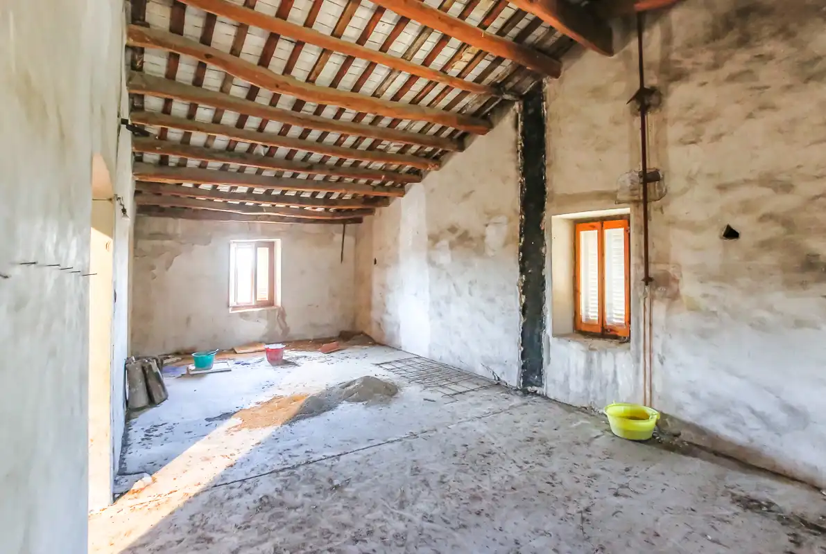 Country house zum Verkauf in Subirats mit Privatgarten und Balkon