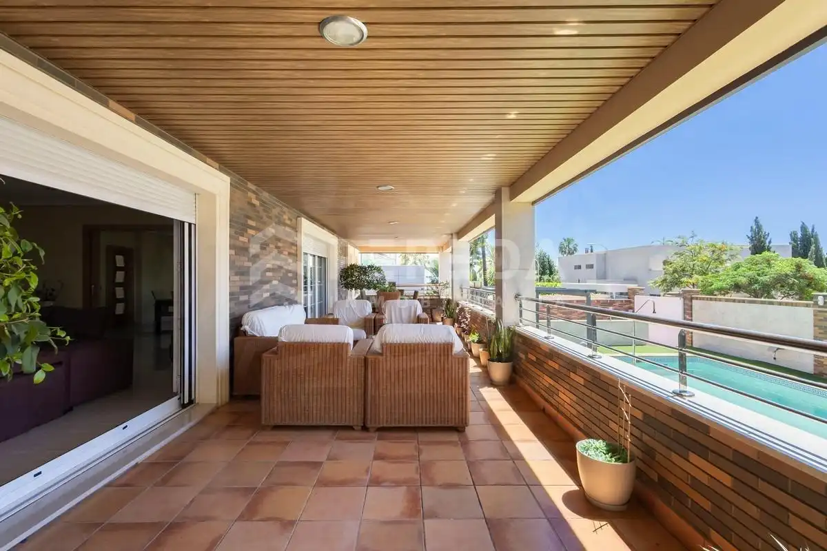 Terraza de Casa o chalet en venta en Roquetas de Mar con Aire acondicionado, Jardín privado y Piscina
