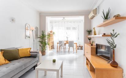 Living room of Flat to rent in  Barcelona Capital  with Air Conditioner and Balcony