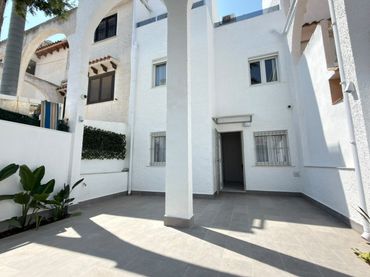 Maison mitoyenne avec piscine à vendre à Nueva Torrevieja - Aguas Nuevas