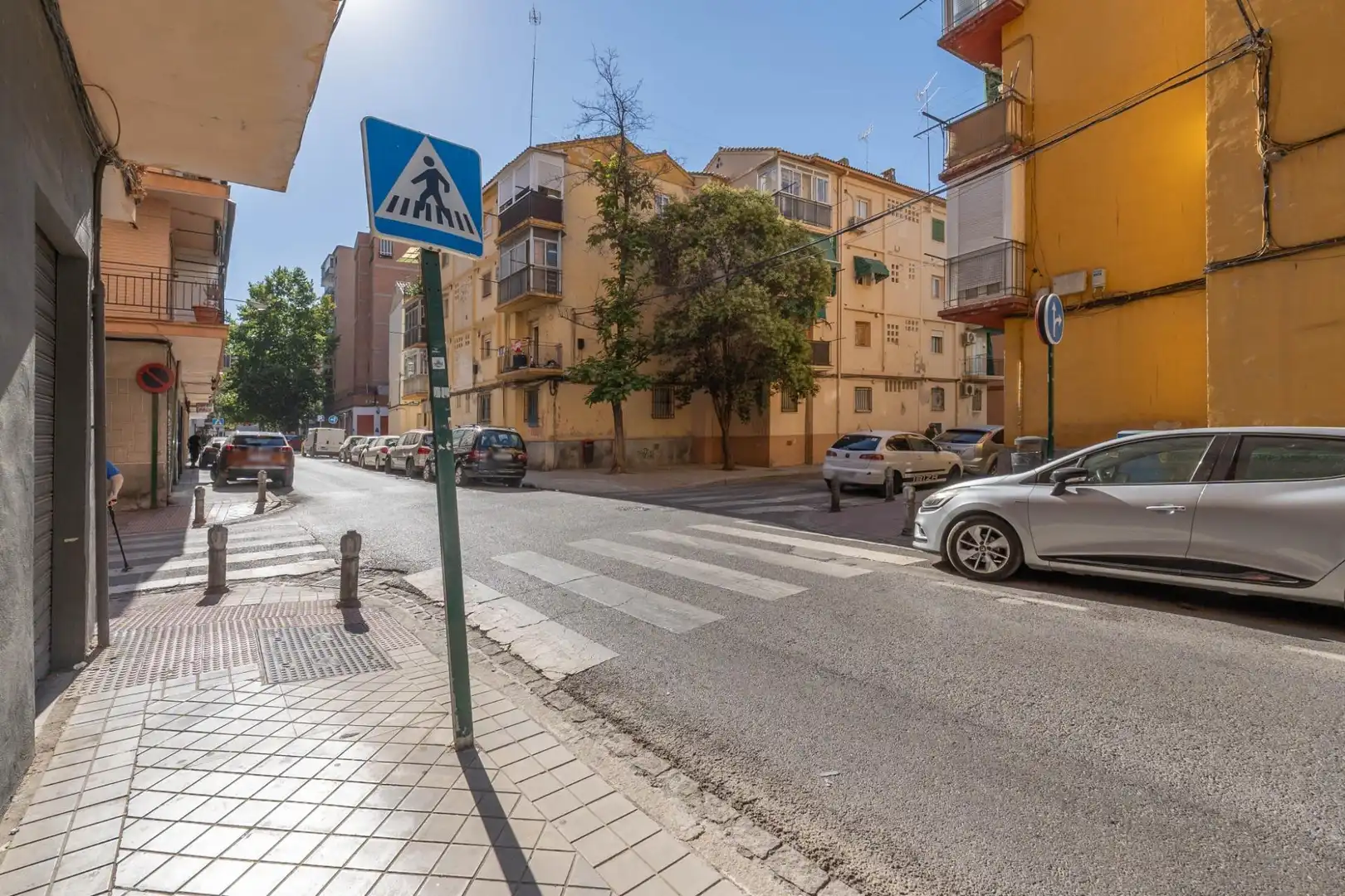 Vista exterior de Pis en venda en Granada amb Aire condicionat i Balcó