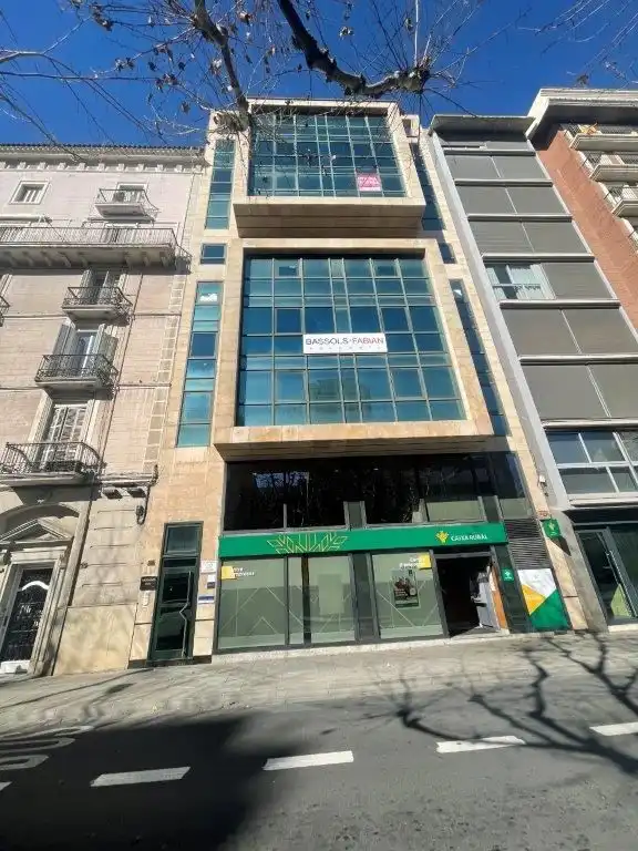 Ufficio con ascensore in affitto a Príncep de Viana - Clot - Xalets Humbert Torres
