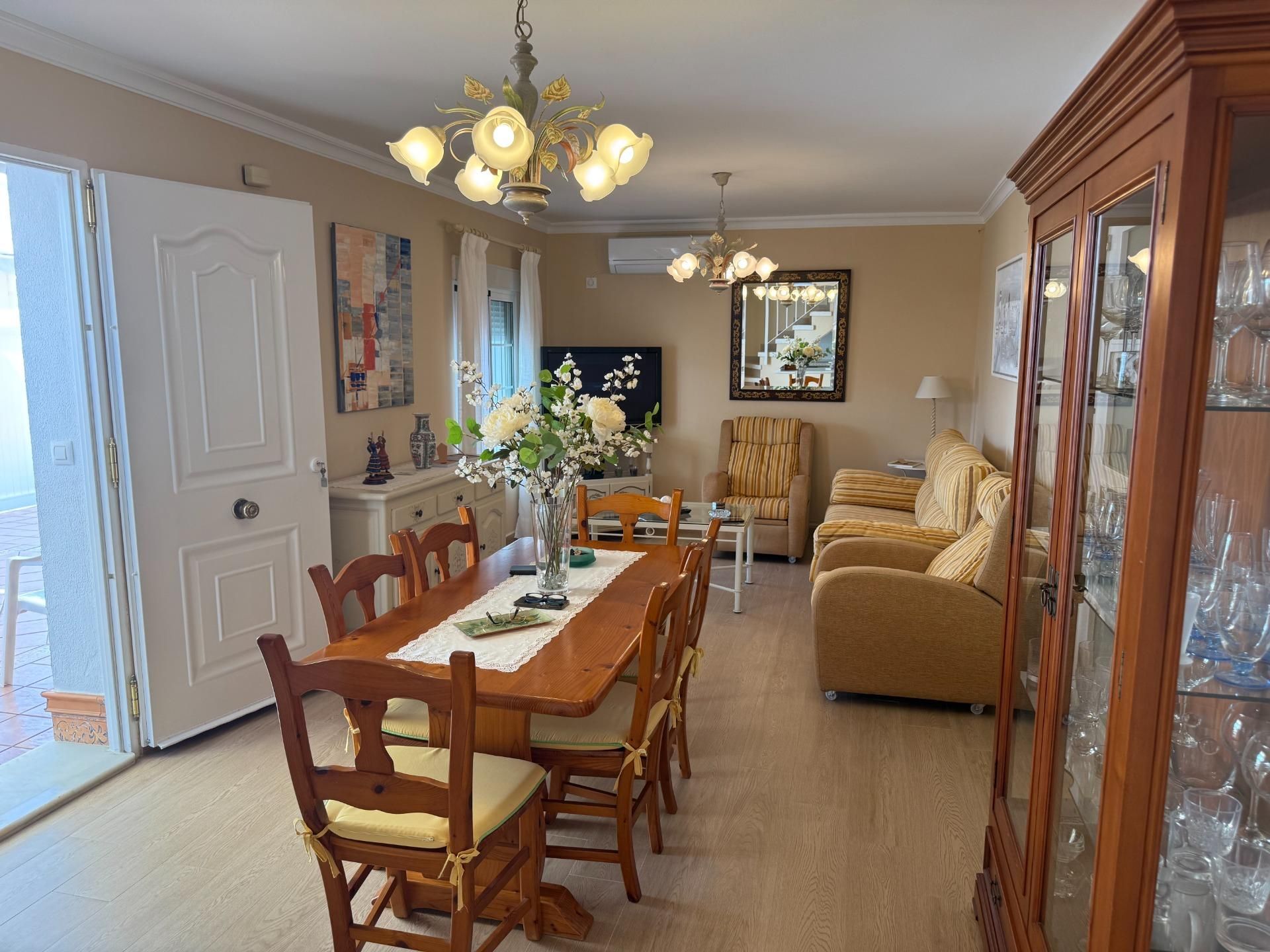 Dining room of Single-family semi-detached for sale in Chiclana de la Frontera  with Air Conditioner, Heating and Private garden