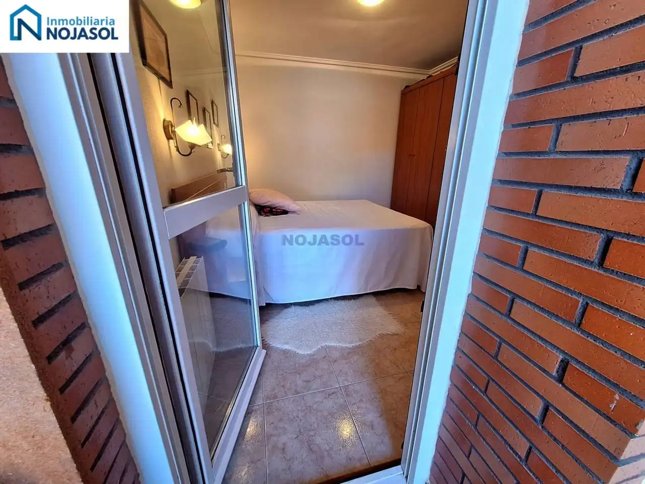 Dormitori de Apartament en venda en Noja amb Calefacció, Terrassa i Moblat