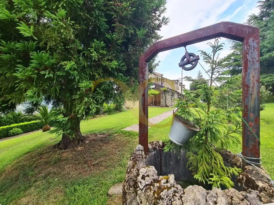 Jardí de Casa o xalet en venda en Oviedo  amb Calefacció, Jardí privat i Terrassa