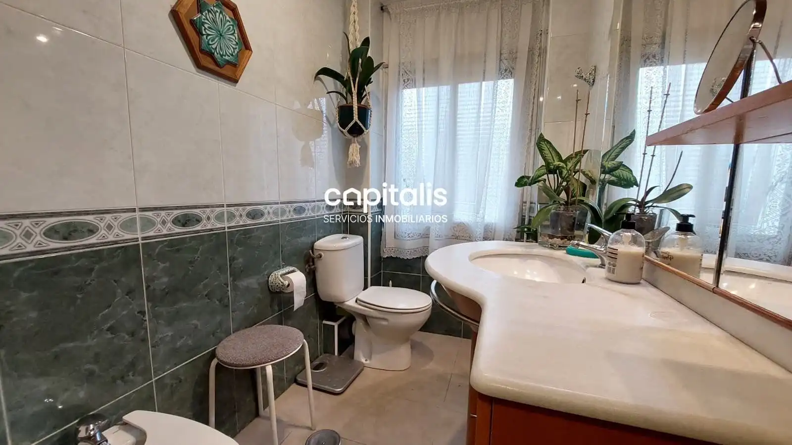 Badezimmer von Wohnung zum Verkauf in Madrid mit Klimaanlage, Heizung und Abstellraum