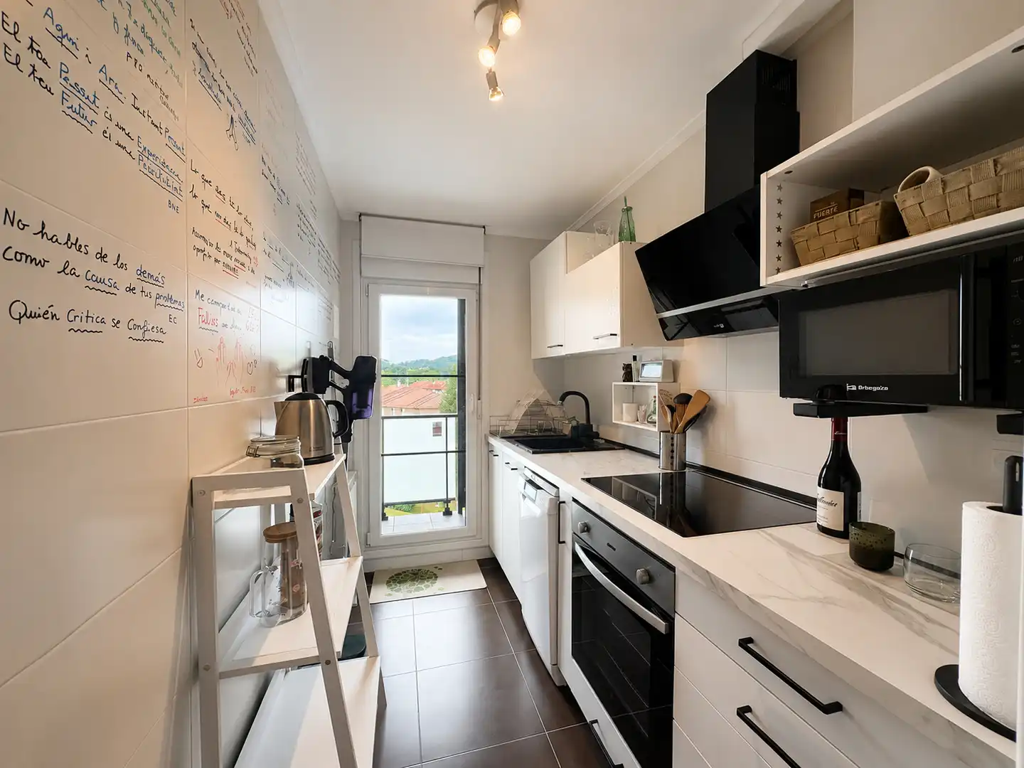 Cocina de Piso de alquiler en Hazas de Cesto con Calefacción, Terraza y Amueblado