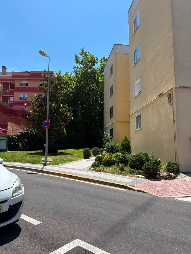 Aparcament de Pis en venda en Majadahonda amb Calefacció