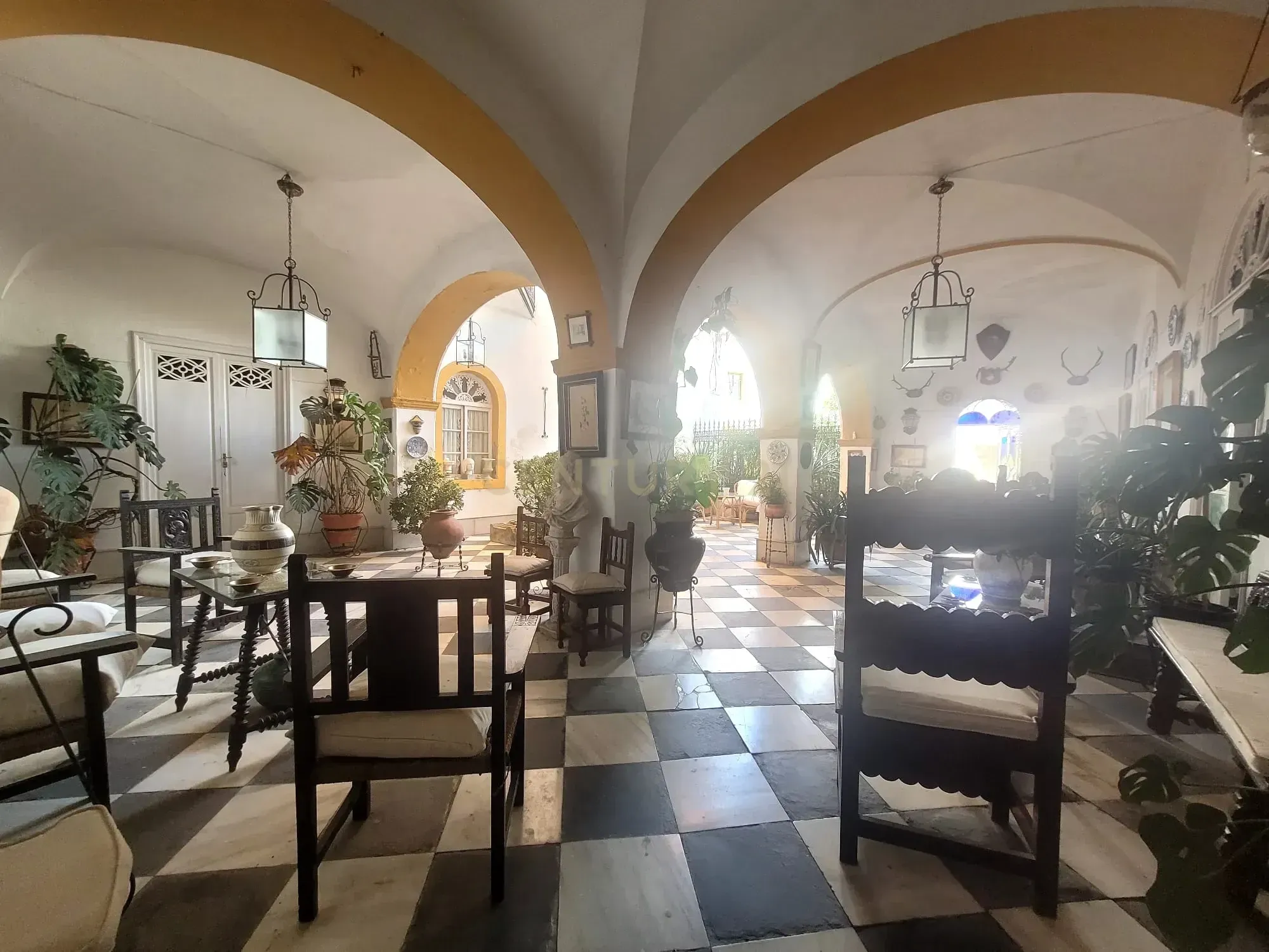 Building for sale in Zafra