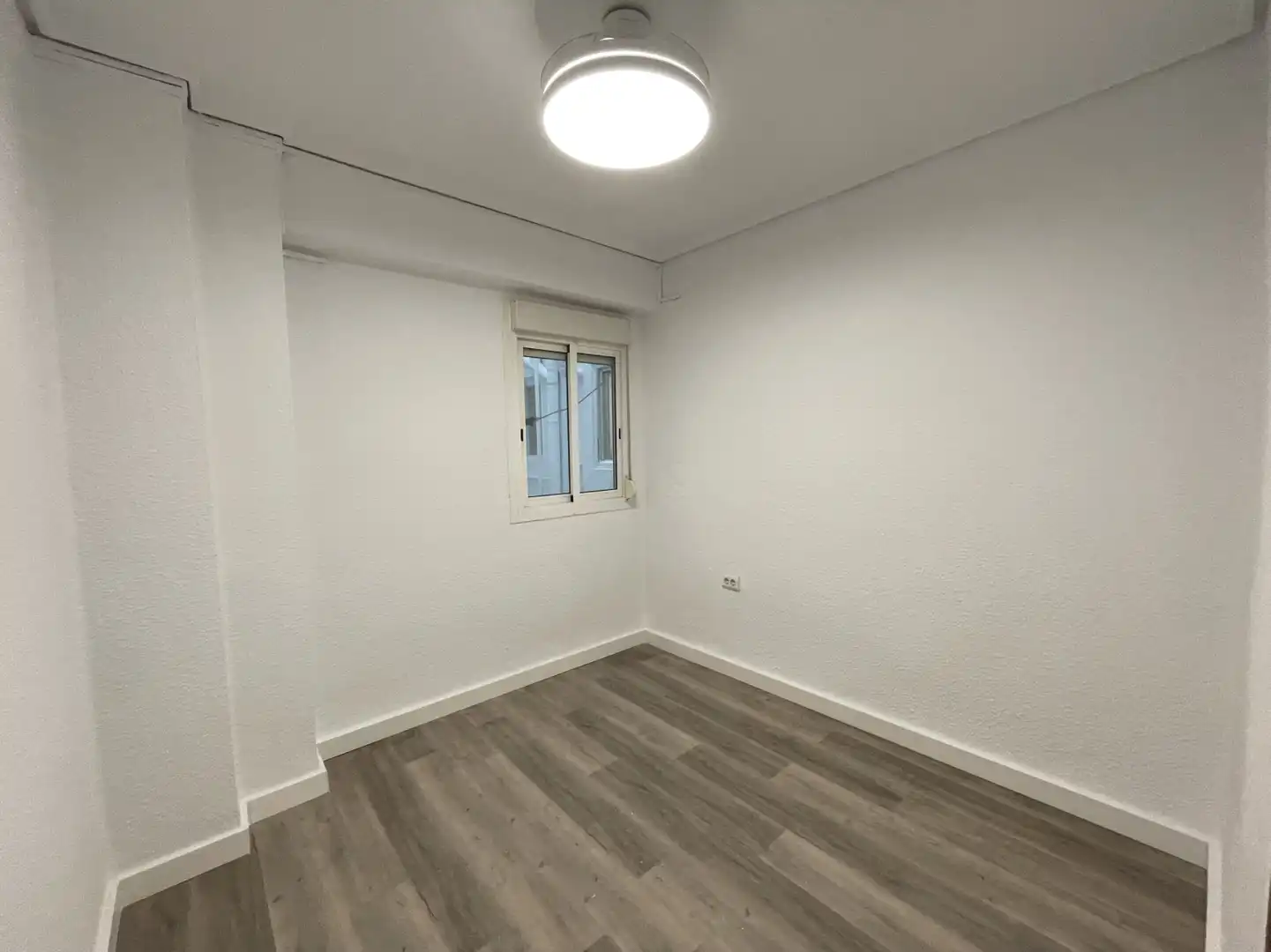 Piso de alquiler en Valencia - Plaza Vicente Iborra, El Carme