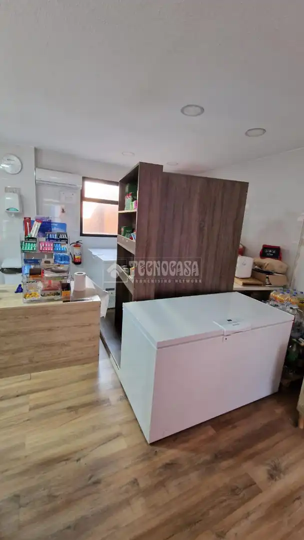 Küche von Geschaftsraum zum Verkauf in Madrid