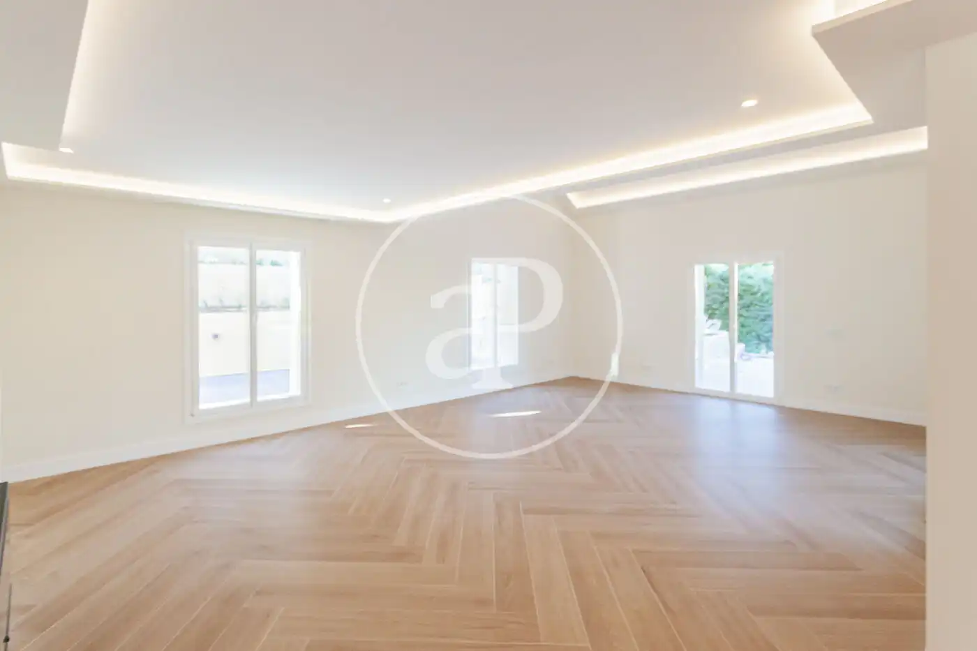 Sala d'estar de Casa o xalet en venda en Ciudalcampo amb Aire condicionat, Calefacció i Jardí privat