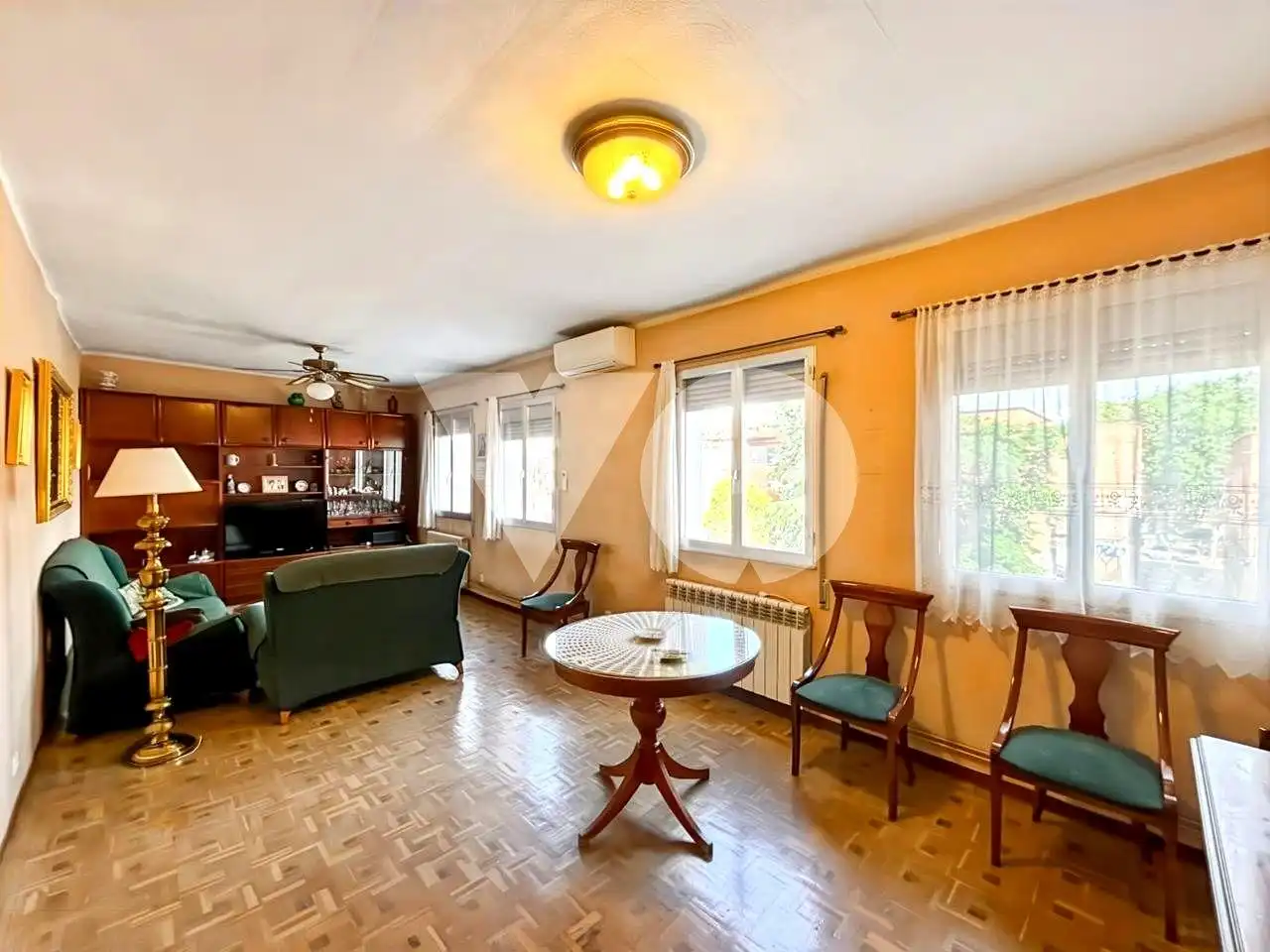 Sala d'estar de Pis en venda en Madrid amb Aire condicionat, Calefacció i Terrassa
