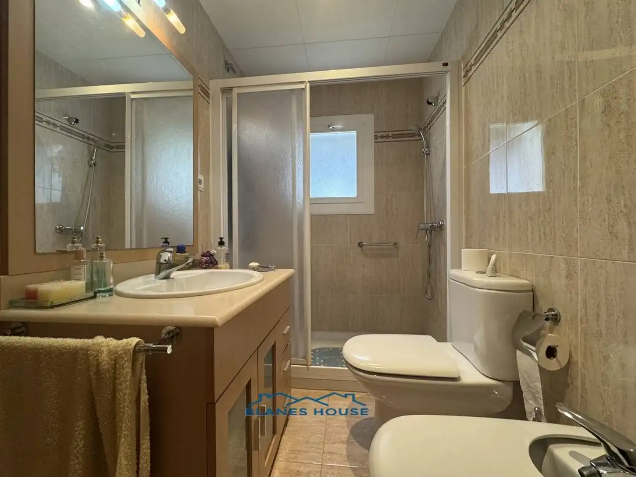 Bany de Casa o xalet en venda en Tordera amb Aire condicionat, Jardí privat i Terrassa