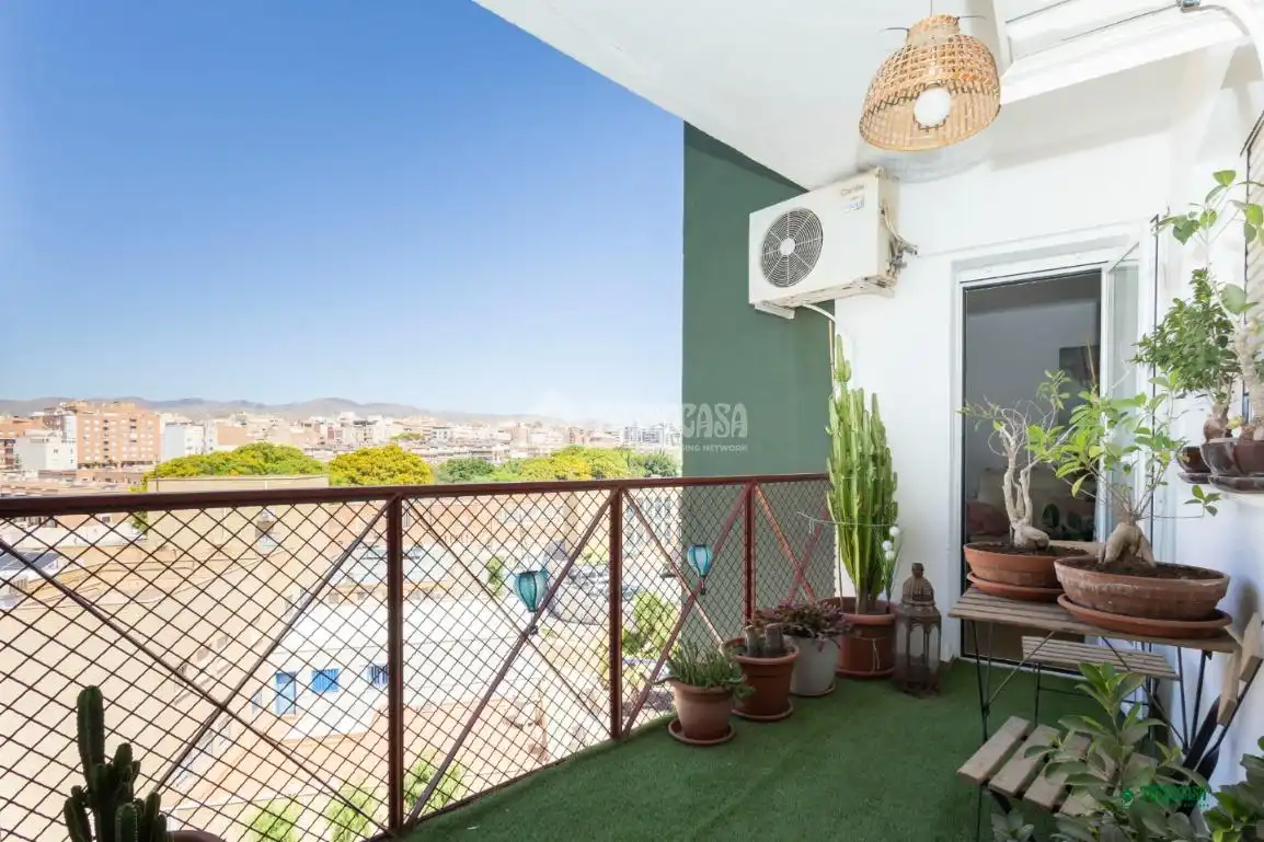 Terraza de Piso en venta en Almería con Terraza