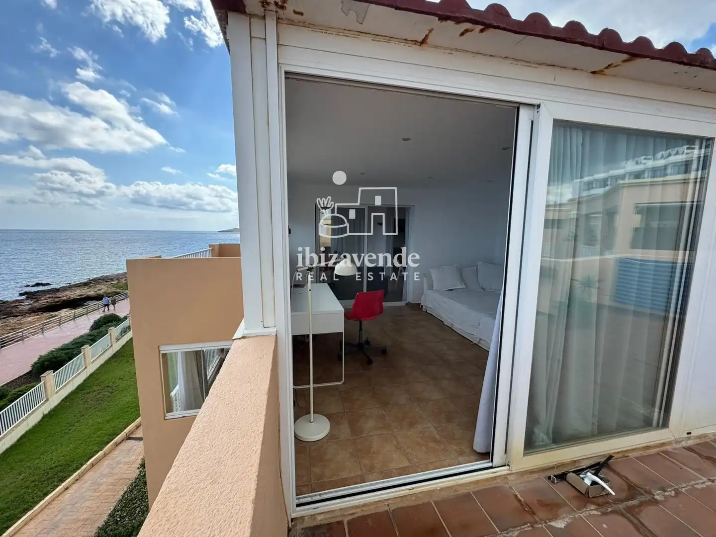 Terraza de Ático de alquiler en Santa Eulària des Riu con Terraza, Piscina y Amueblado