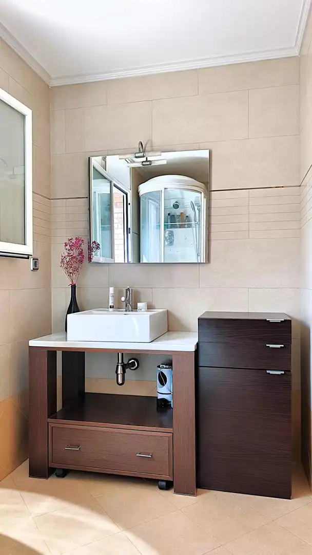 Badezimmer von Haus oder Chalet zum Verkauf in Sant Salvador de Guardiola mit Privatgarten, Terrasse und Schwimmbad