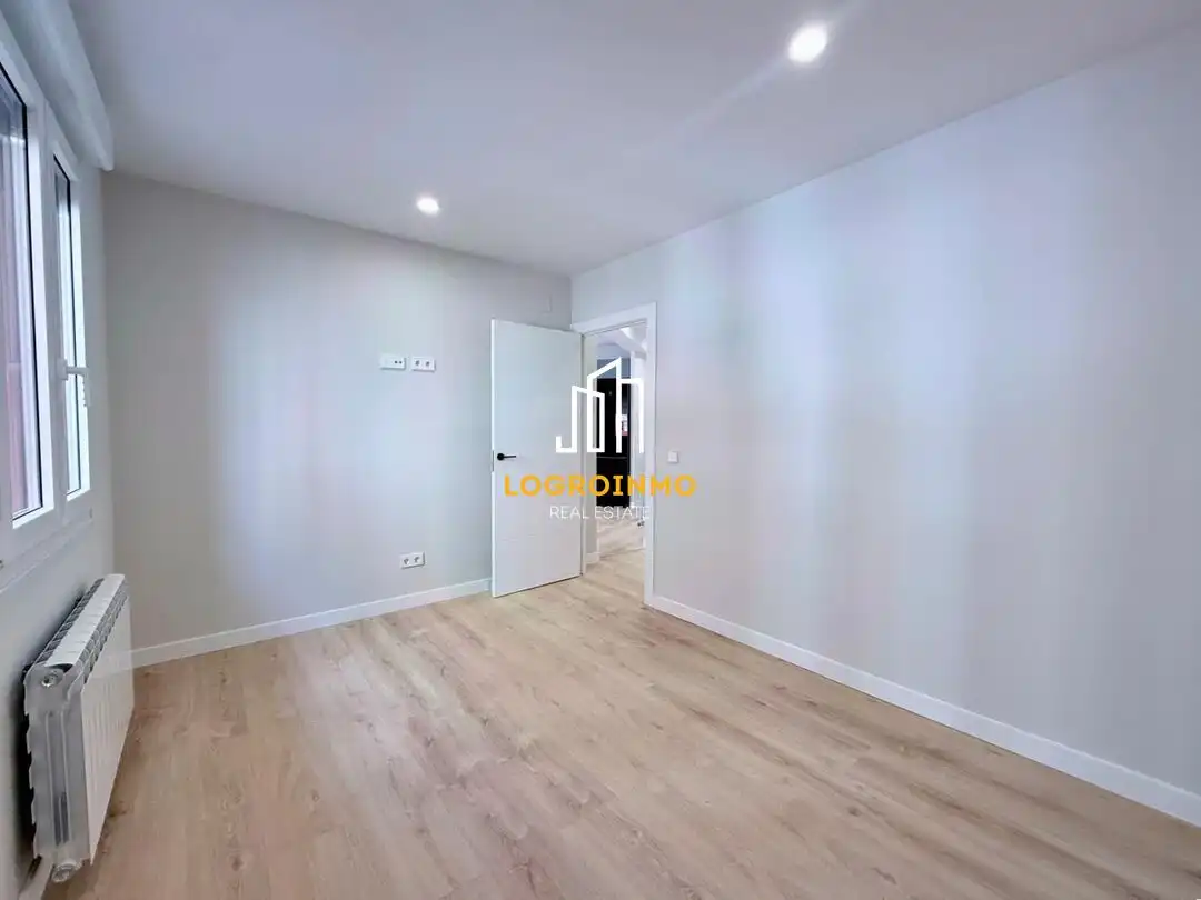 Piso en venta en  Logroño con Calefacción, Parquet y Balcón