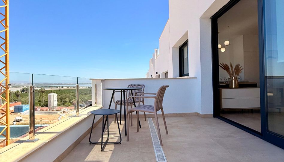 Foto 0 von Aktion Amazing luxury apartments in Los Balcones !!!