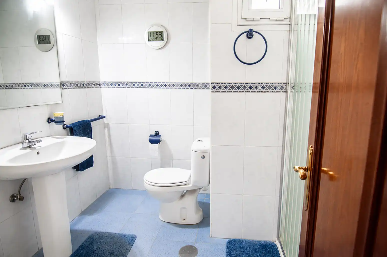 Baño de Piso en venta en Oviedo  con Calefacción y Parquet
