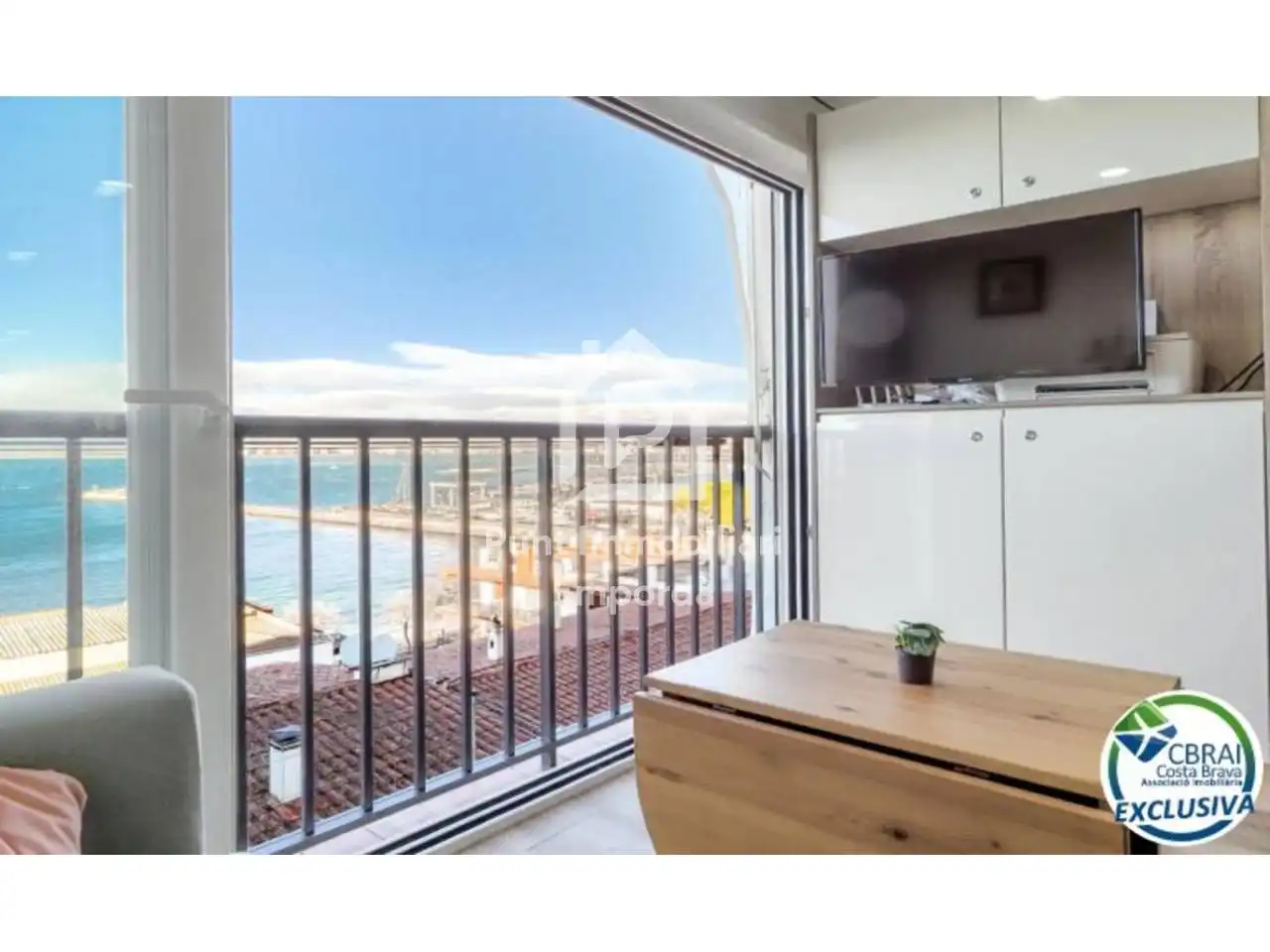 Terraza de Estudio en venta en Roses con Aire acondicionado, Parquet y Amueblado
