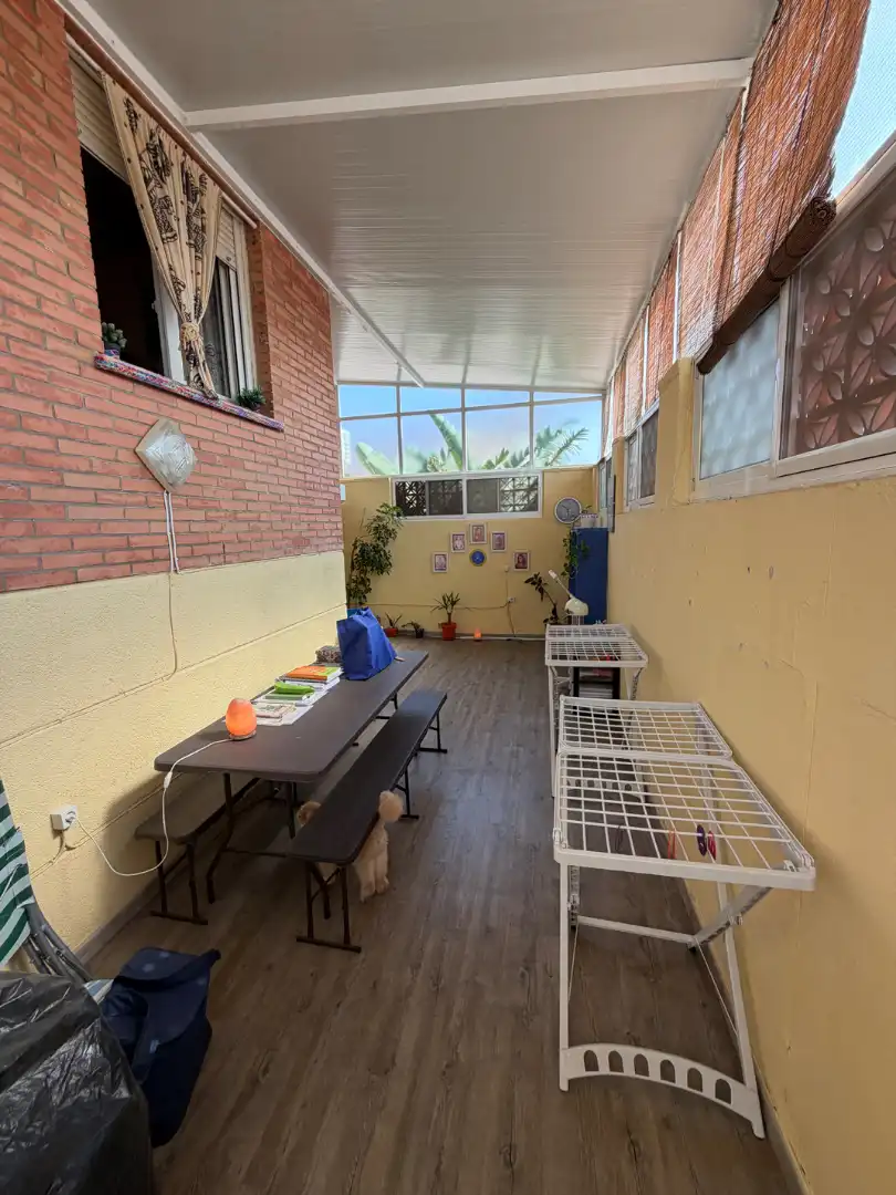 Piso en venta en La Línea de la Concepción con Aire acondicionado, Terraza y Amueblado