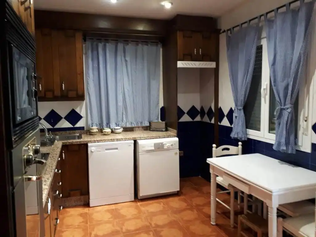 Cuina de Casa o xalet en venda en El Campillo de la Jara amb Aire condicionat, Calefacció i Jardí privat