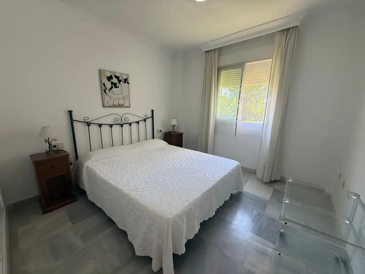 Dormitori de Planta baixa de lloguer en Marbella amb Aire condicionat, Terrassa i Piscina