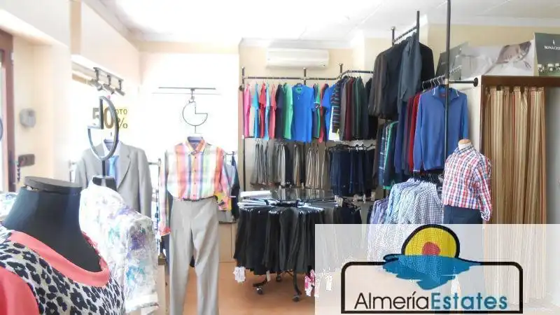 Local comercial de lloguer a Albox, imagen 2