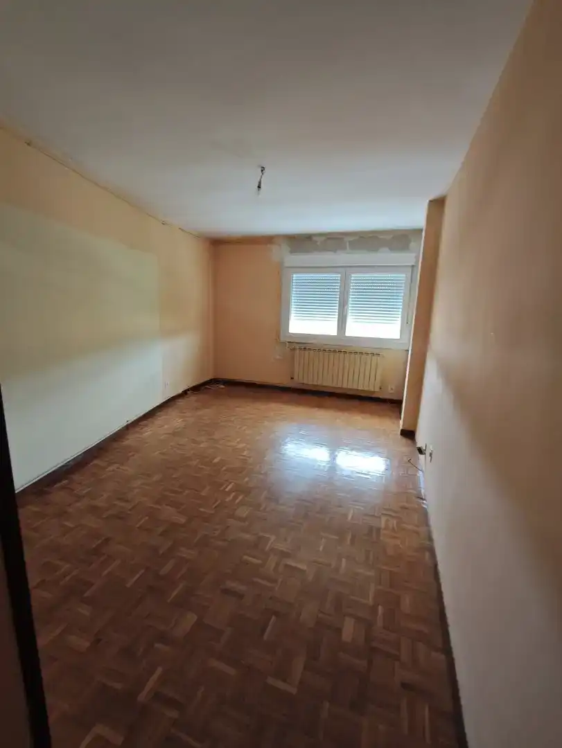 Apartament en venda en Guardo amb Parquet i Traster