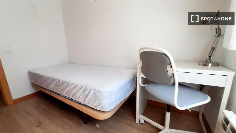 Habitación de Piso para compartir en Leganés con Aire acondicionado, Calefacción y Terraza