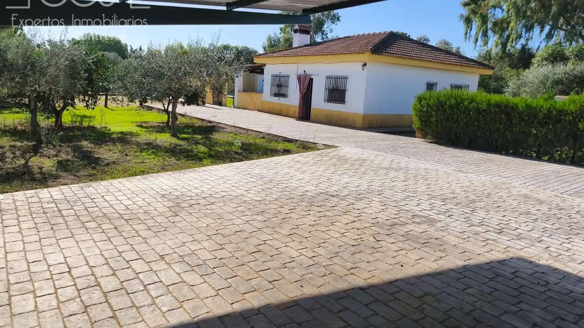 Casa o xalet en venda a Carmona