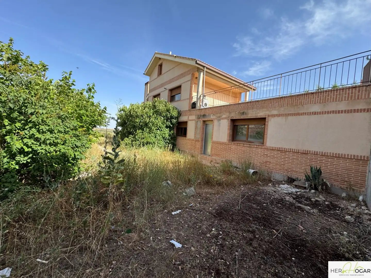 Villa à vendre à Layos