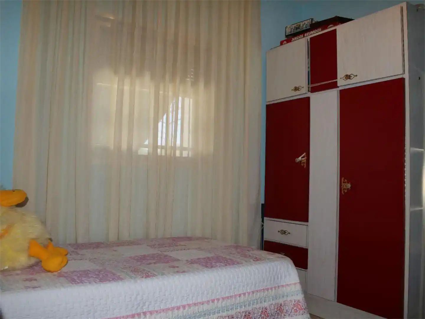 Dormitori de Casa o xalet en venda en Yeles amb Aire condicionat i Piscina