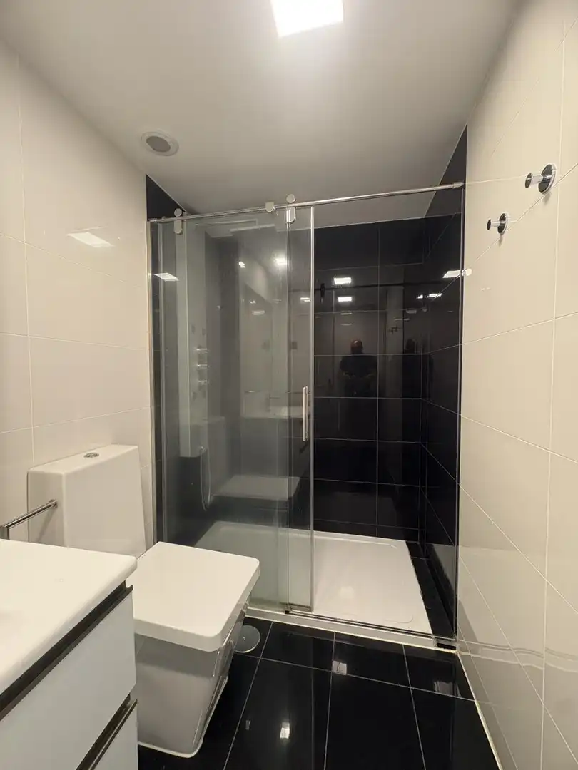 Bathroom of Flat for rent in Fuencarral - El Pardo