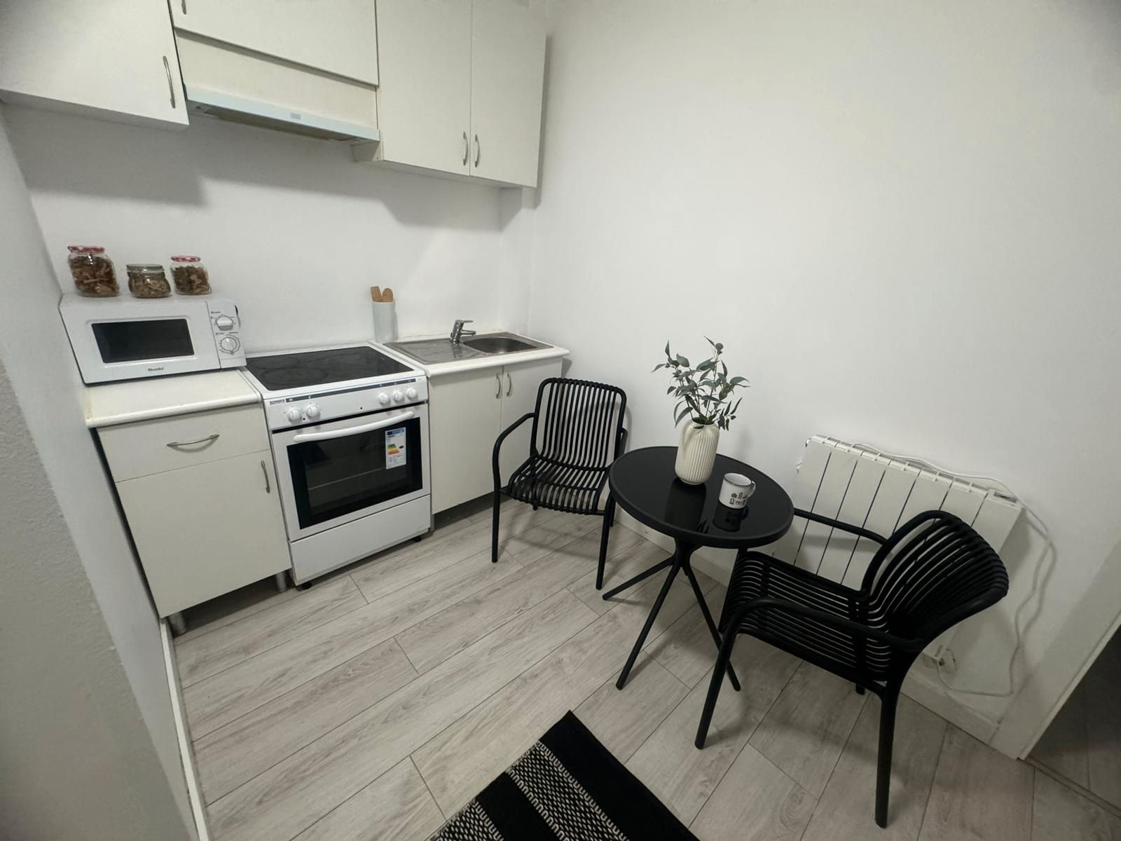 Cuina de Apartament en venda en Donostia - San Sebastián  amb Moblat