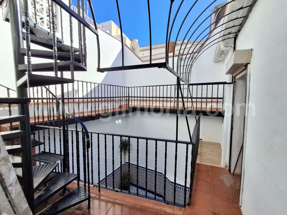 Terrassa de Casa o xalet en venda en Vélez-Málaga amb Terrassa, Moblat i Balcó
