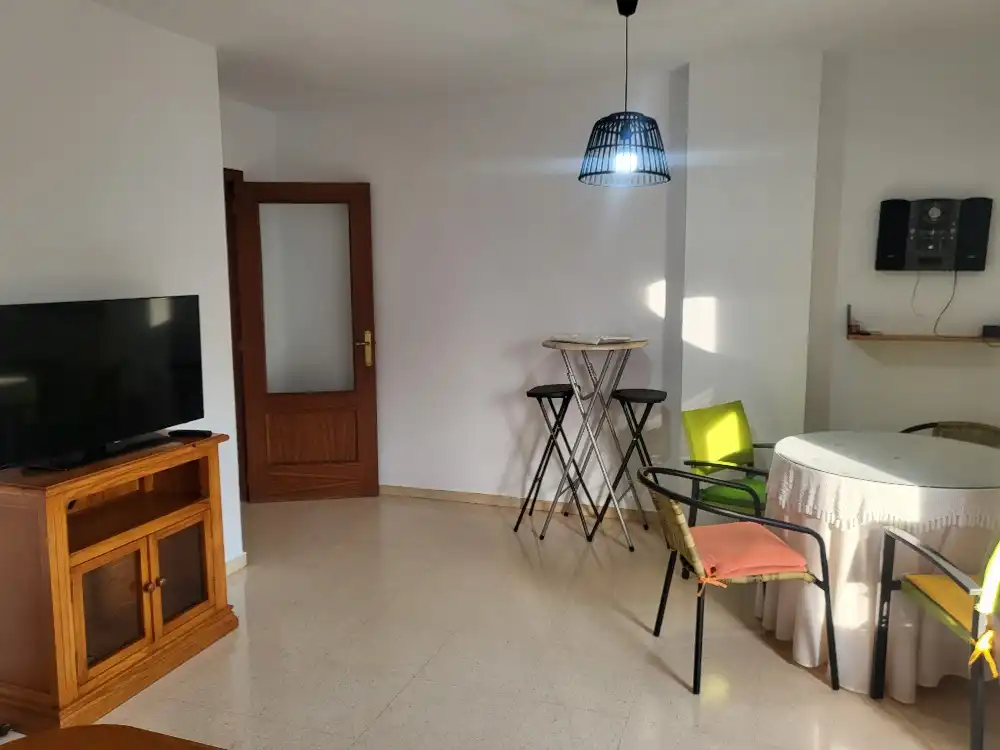 Sala d'estar de Pis de lloguer en Elda amb Aire condicionat, Moblat i Forn