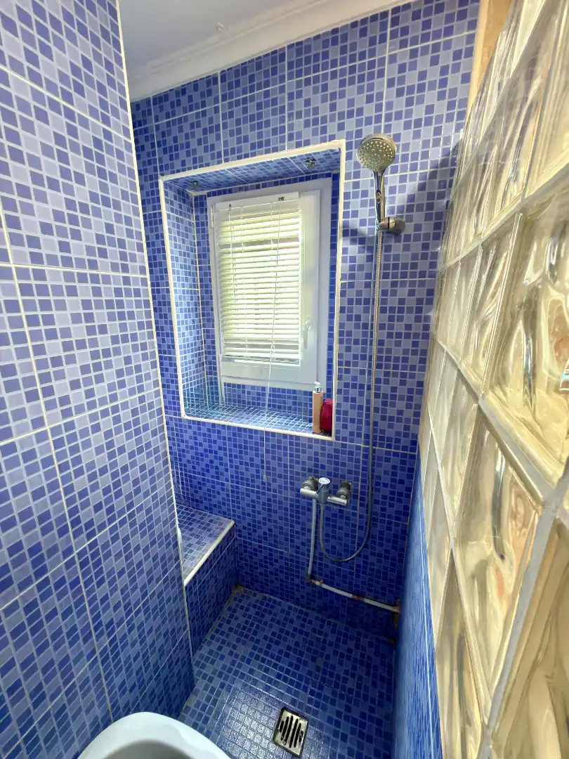 Bany de Casa o xalet en venda en Chiva amb Aire condicionat, Jardí privat i Terrassa