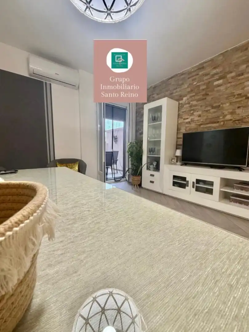 Sala de estar de Piso en venta en Jaén con Aire acondicionado, Trastero y Amueblado