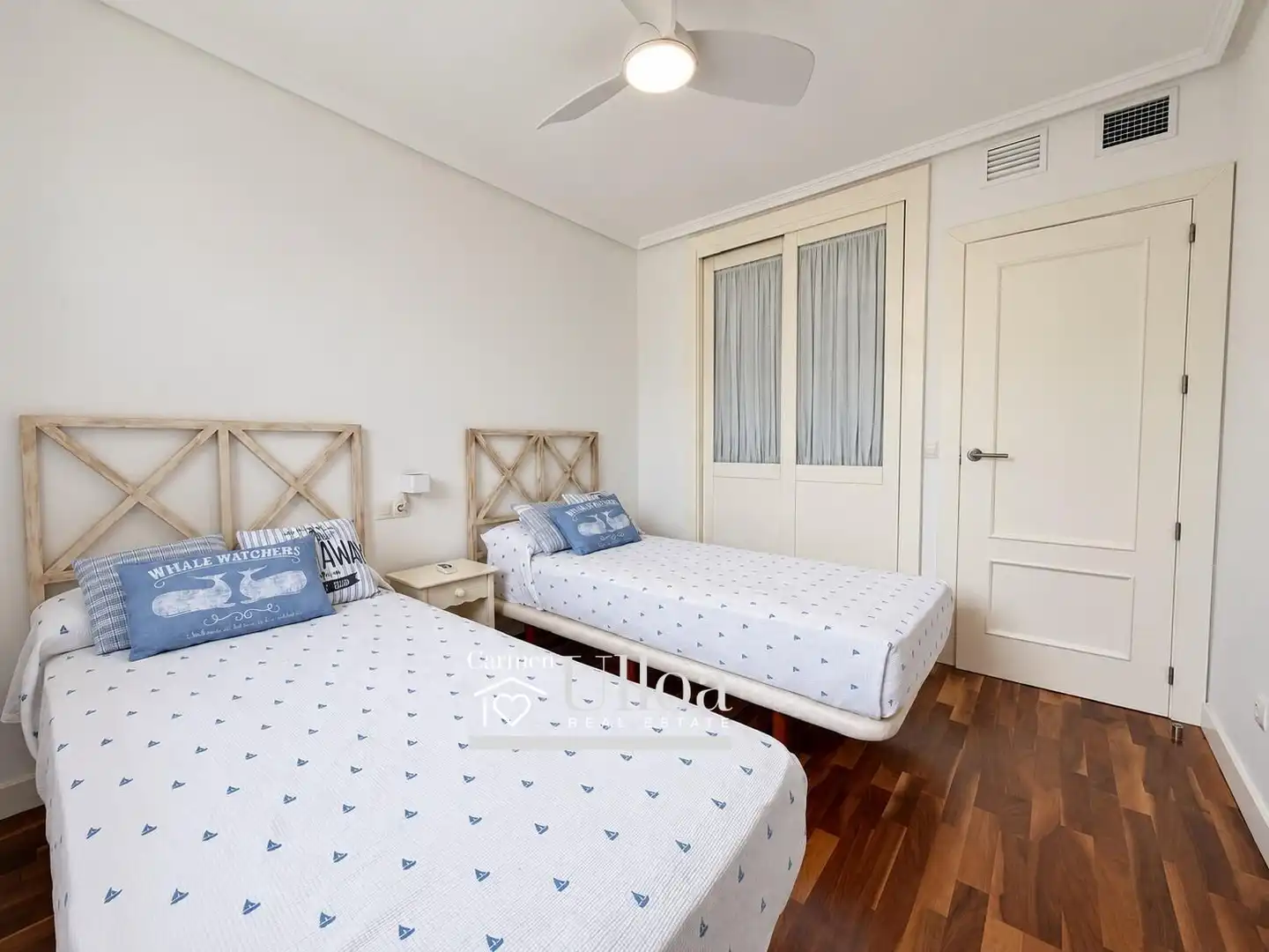 Habitación de Casa o chalet en venta en Alicante / Alacant con Aire acondicionado, Calefacción y Jardín privado