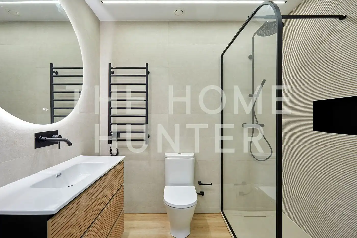 Badezimmer von Wohnung zum Verkauf in Barcelona mit Klimaanlage, Heizung und Terrasse