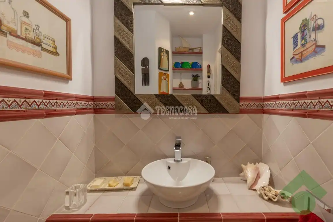 Bany de Casa o xalet en venda en Albolote