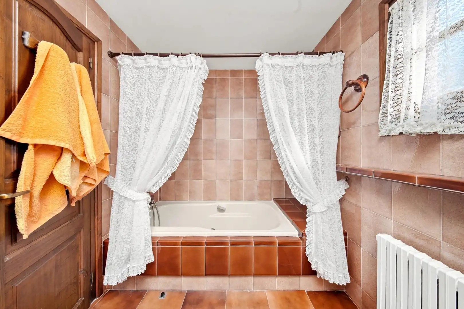 Bathroom of Houses for sale in Darnius  with Private garden, Storage room and Balcony
