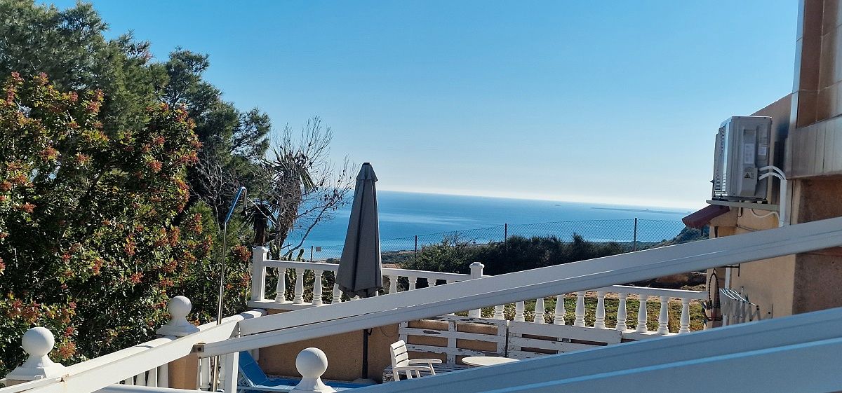 Casa o xalet de lloguer a Calle La Rioja, Panorama - Sierramar