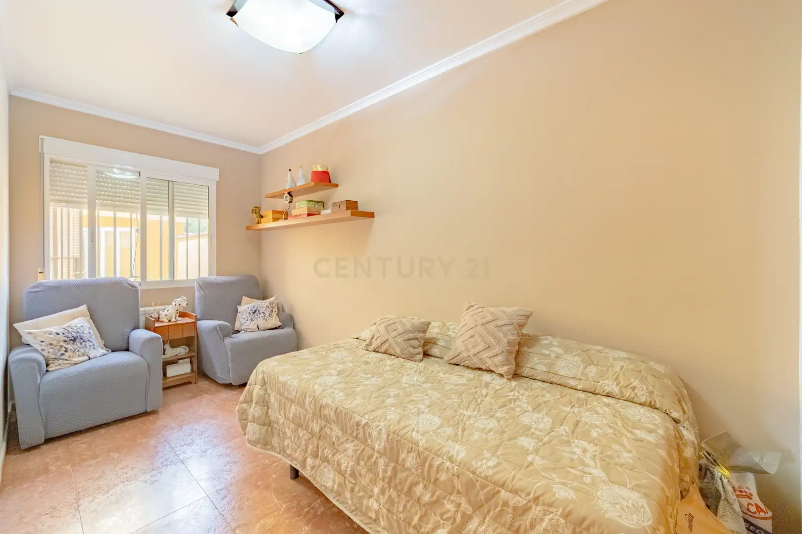 Habitación de Casa adosada en venta en Náquera con Trastero, Piscina y Horno